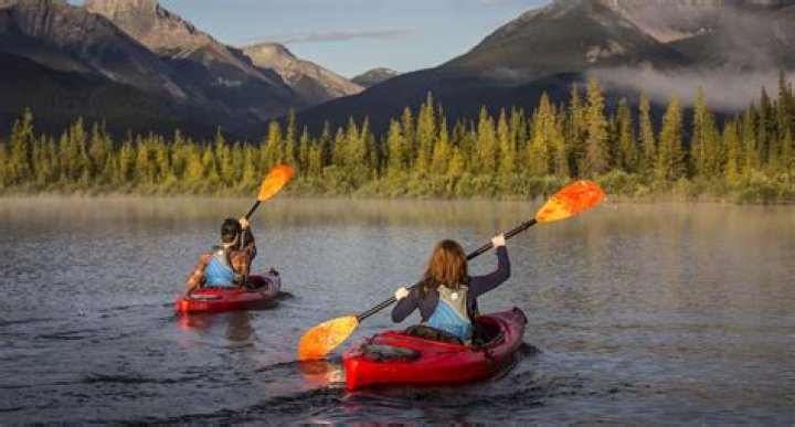 Can you kayak Upper Kananaskis Lake?