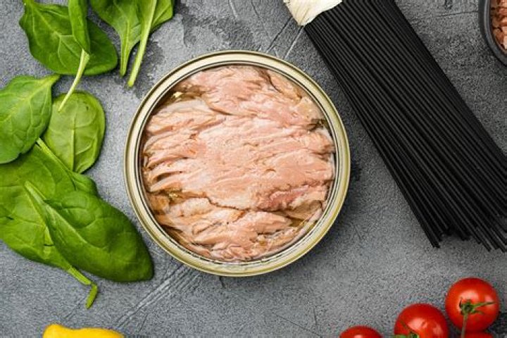 Como preparar atum em lata?