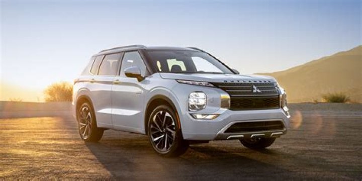 Is the Mitsubishi Outlander sport the same as the RVR?