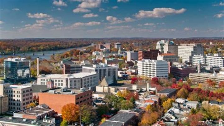 Is there a Fort Lee New Jersey?