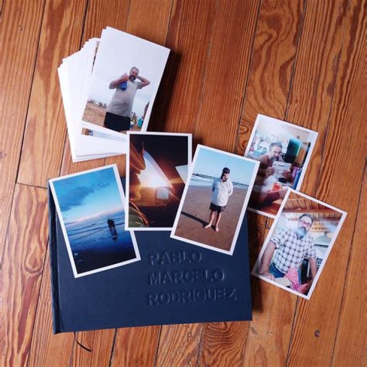 ¿Qué material se necesita para hacer un álbum de fotos?