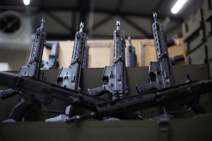 What companies manufacture assault rifles?