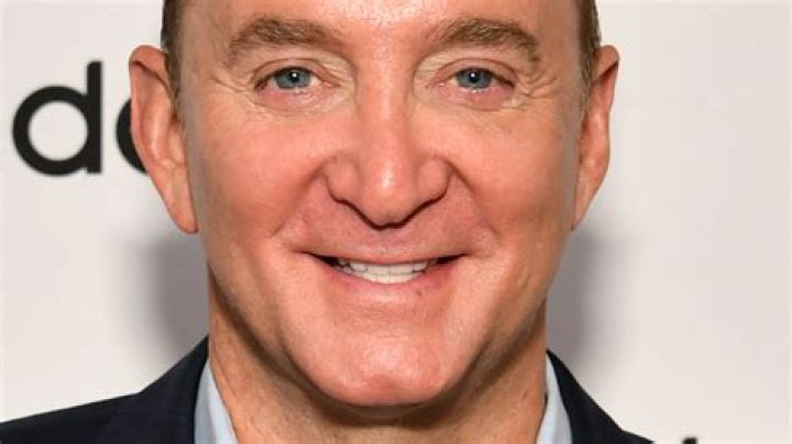What has happened to Clinton Kelly?
