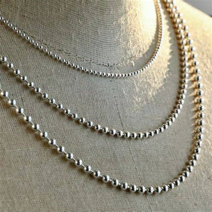 What is a ball chain necklace?