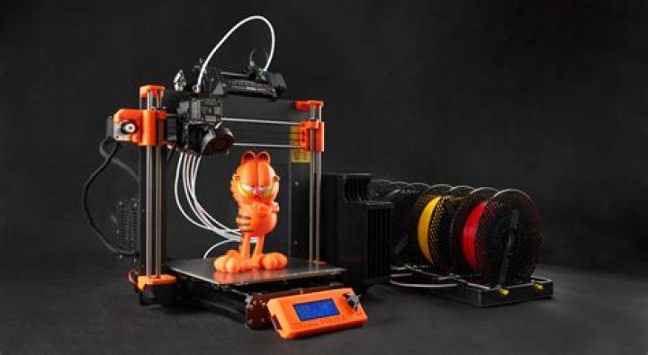 What size filament does Prusa use?